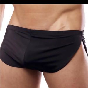 COVER MALE Side Split Running Shorts SizeS/M 28-33